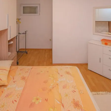 Calida A Appartement Drage